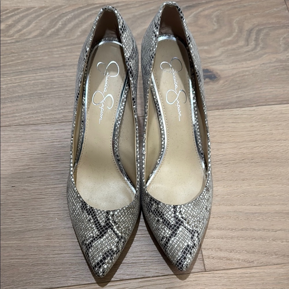 Jessica Simpson Snakeskin Pattern Women's Pumps - Picture 4 of 7